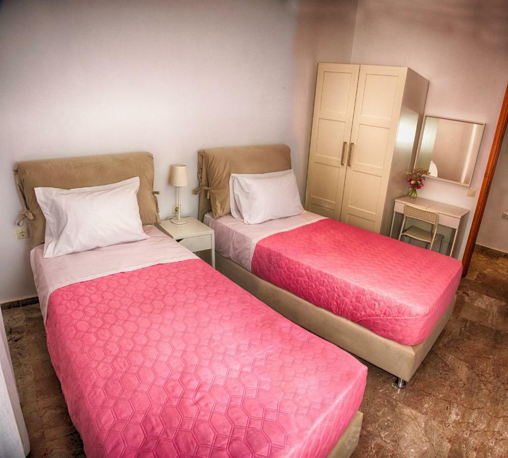Kontis Apts Apartman Pélekasz Kültér fotó