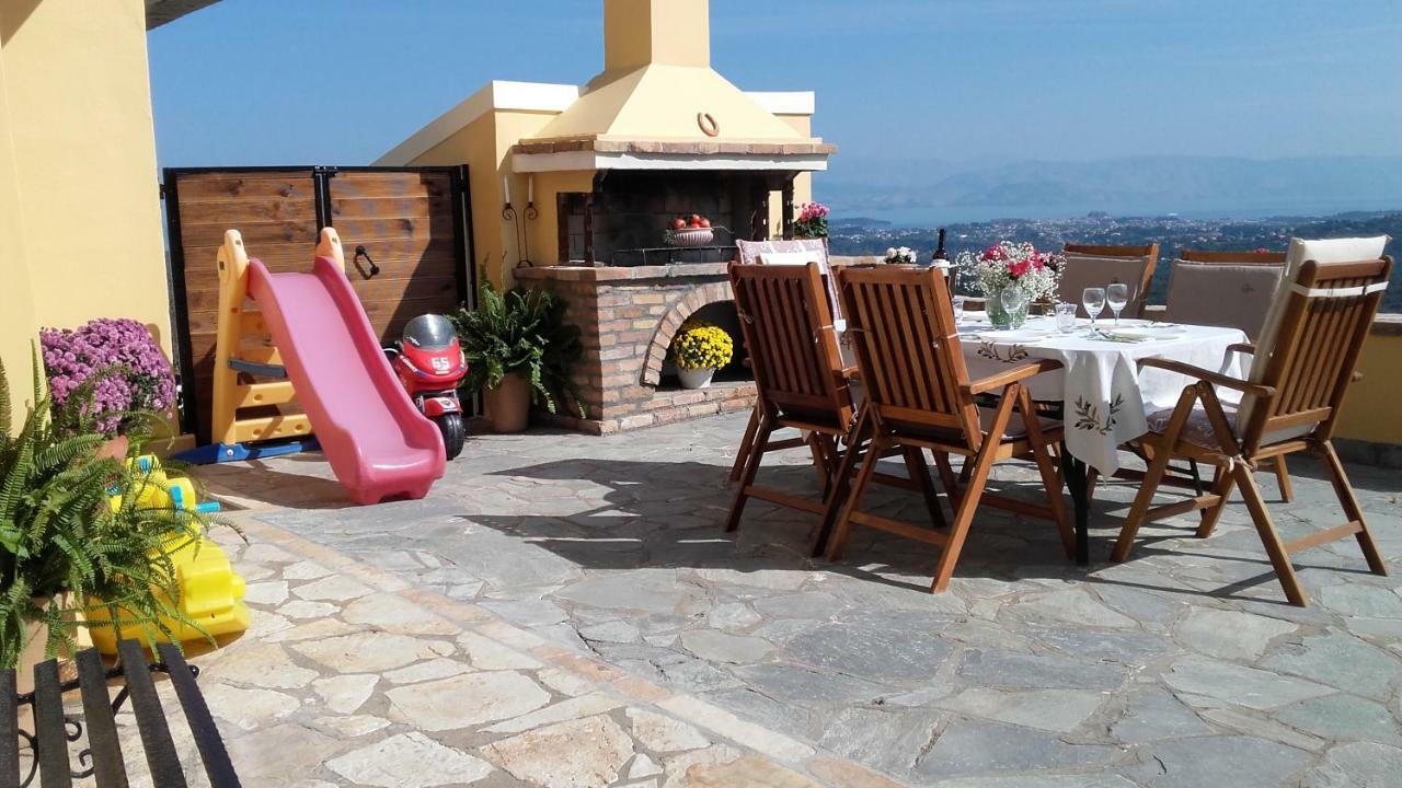 Kontis Apts Apartman Pélekasz Kültér fotó