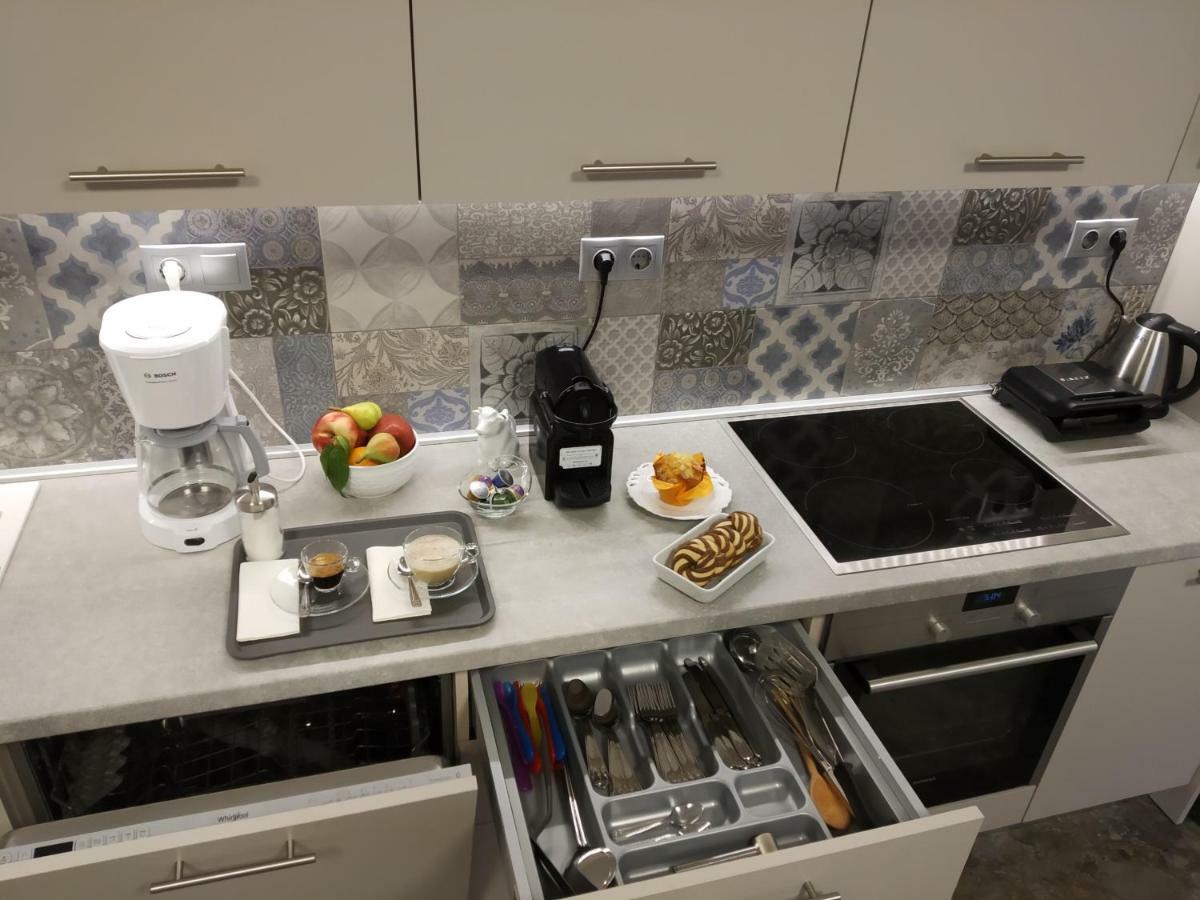 Kontis Apts Apartman Pélekasz Kültér fotó
